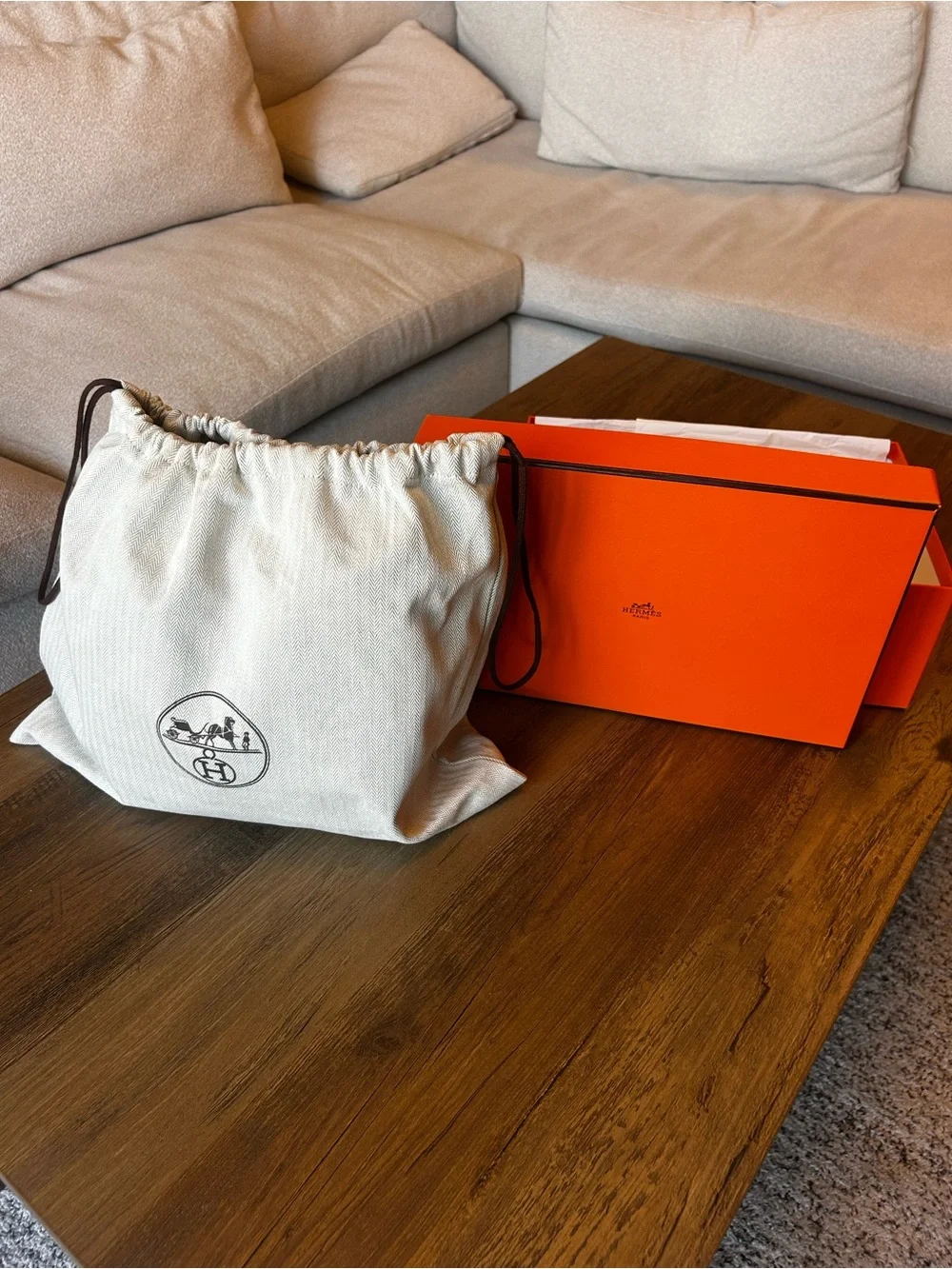 Hermès Mini Lindy - Cream Clemence Leather Gold Hardware 🤍